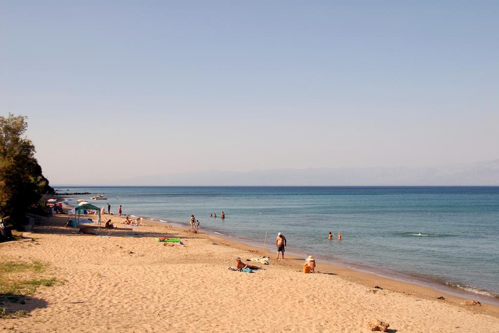 Aggelos Hotel Agios Andreas  外观 照片